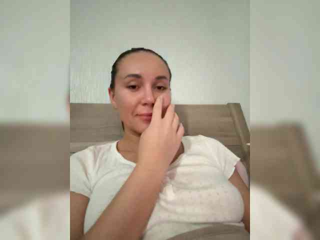 QWEENII webcam