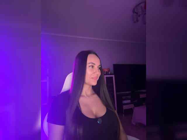 QWEENII webcam