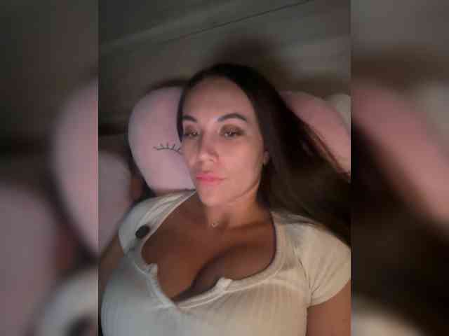 QWEENII webcam