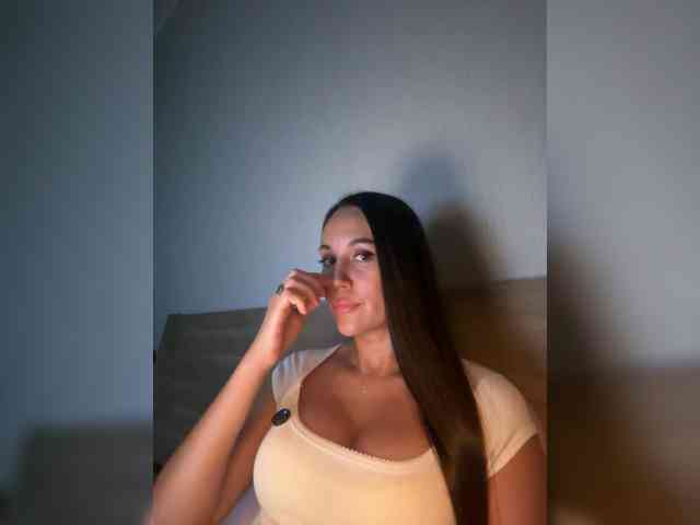 QWEENII Sex Cam Show