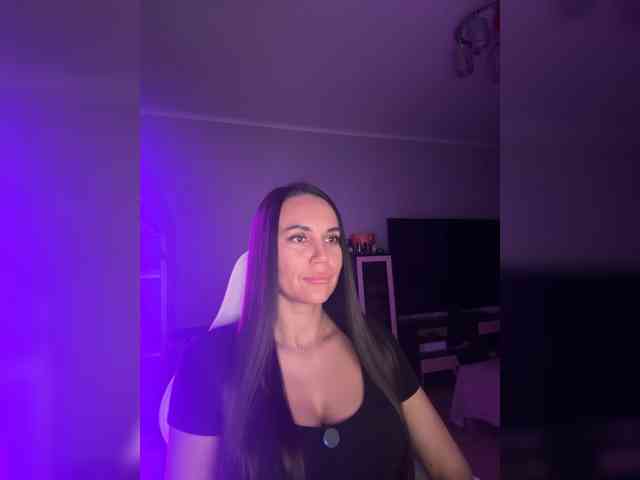 QWEENII webcam