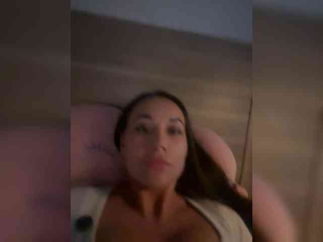 QWEENII webcam