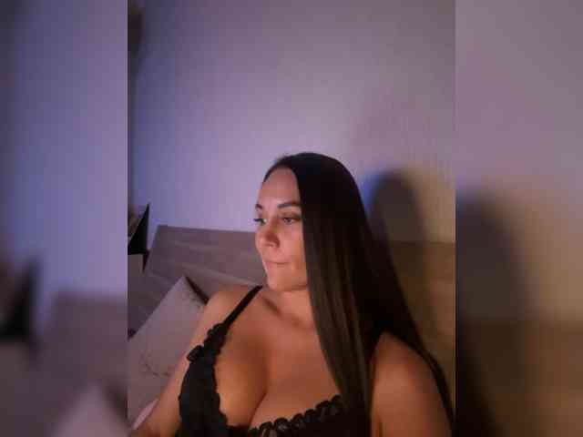 QWEENII webcam