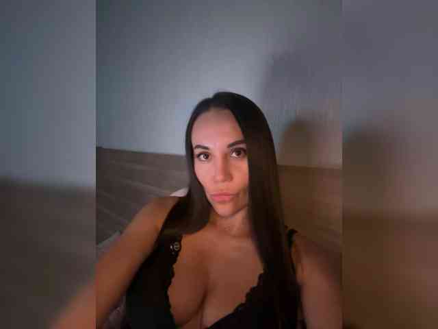 QWEENII webcam