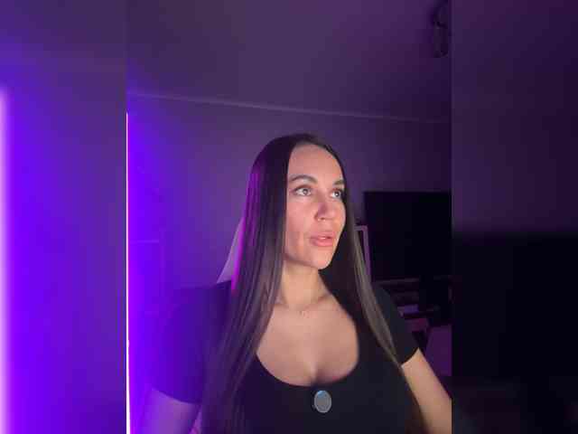QWEENII webcam