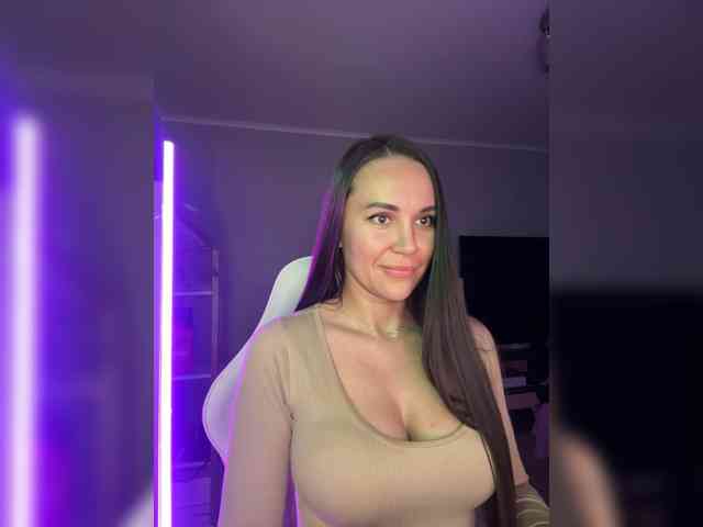 QWEENII webcam