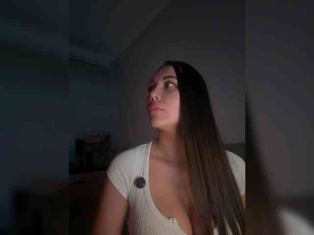 QWEENII webcam