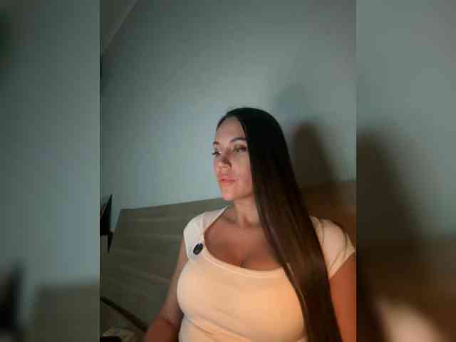 QWEENII webcam