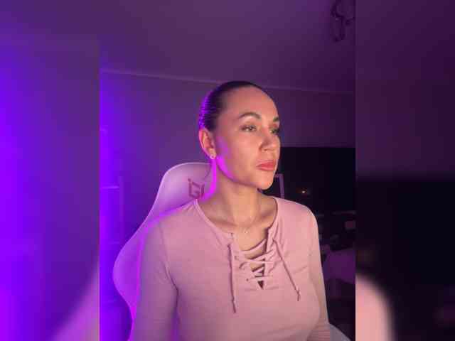 QWEENII webcam