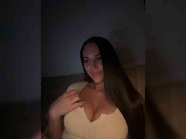 QWEENII Sex Cam Show