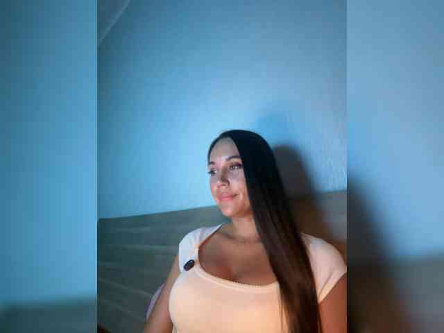 QWEENII webcam