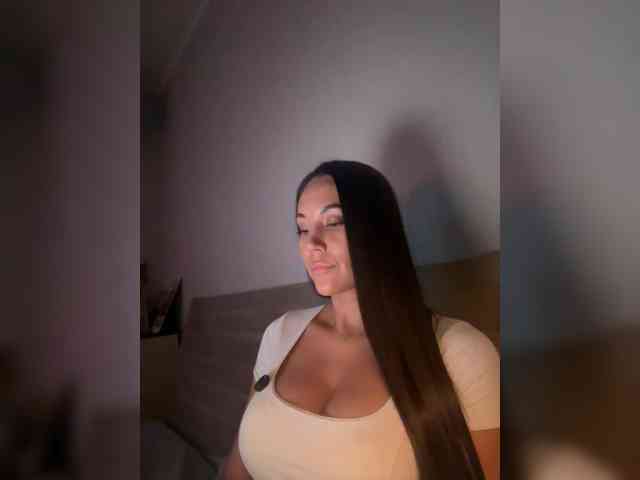 QWEENII webcam