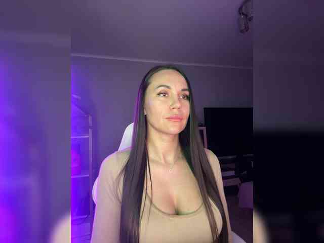 QWEENII webcam