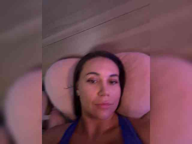 QWEENII webcam