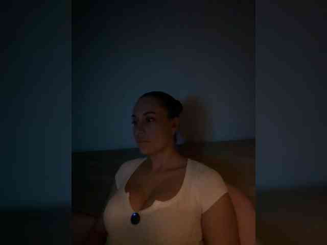 QWEENII webcam