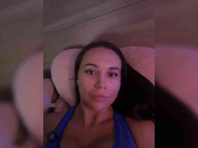QWEENII webcam