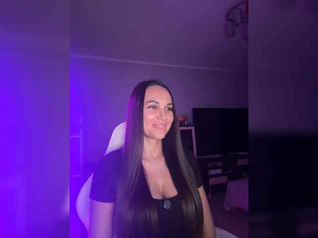 QWEENII webcam