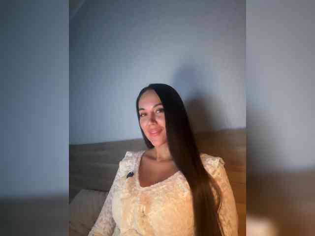 QWEENII webcam