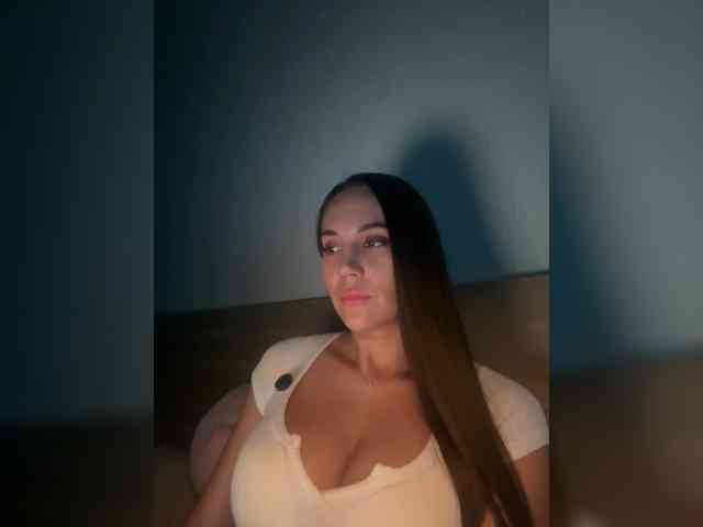 QWEENII webcam