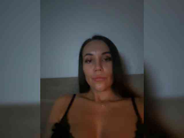 QWEENII webcam