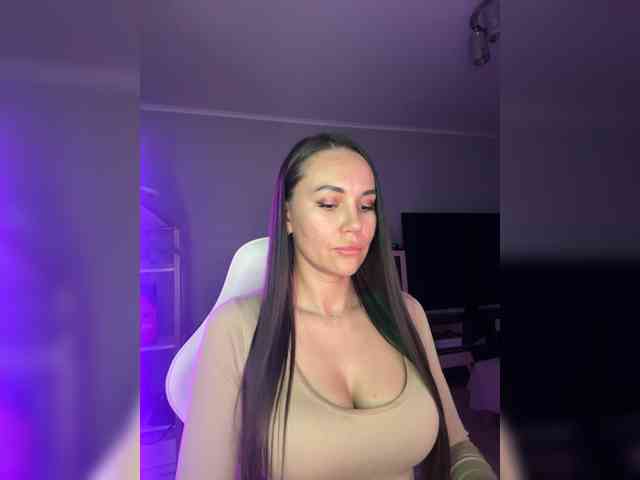 QWEENII webcam