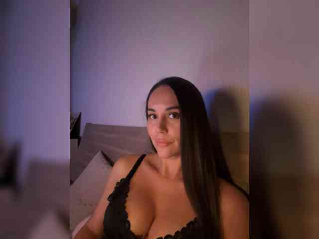 QWEENII webcam