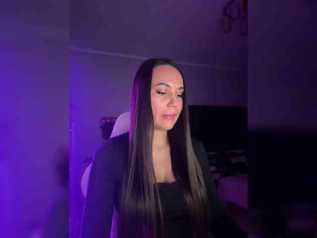 QWEENII webcam