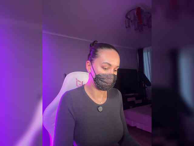 QWEENII webcam