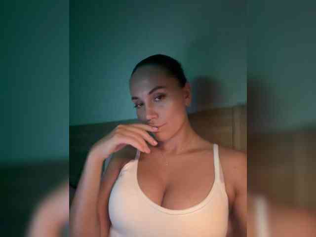 QWEENII Sex Cam Show