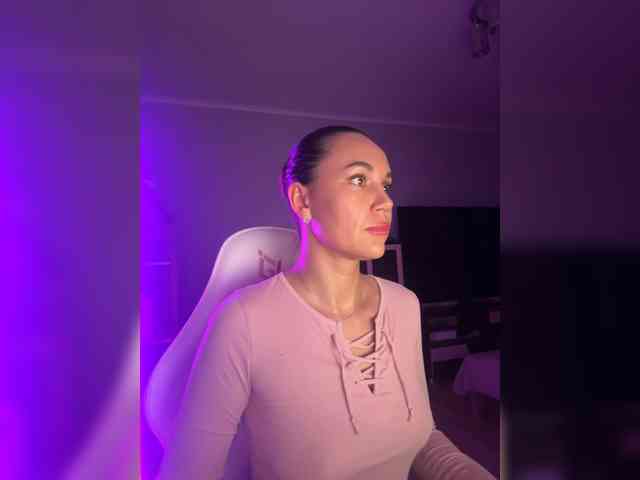 Modella: QWEENII