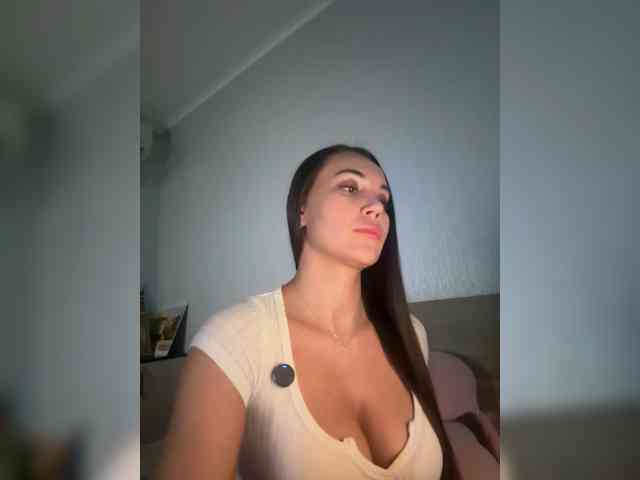 QWEENII webcam
