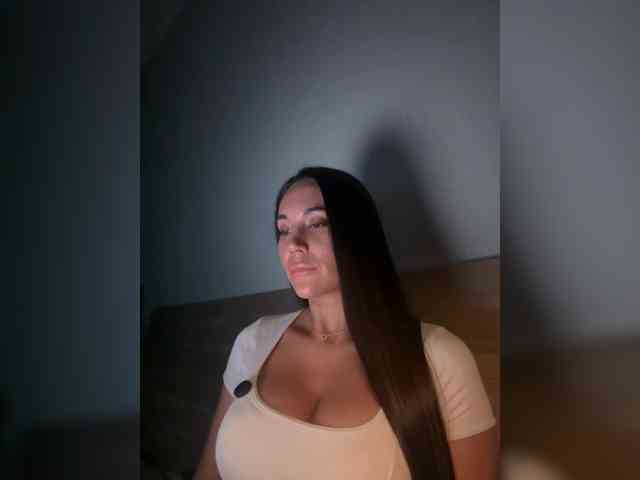 QWEENII webcam