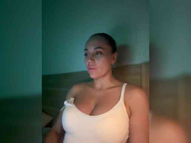 QWEENII Sex Cam Show