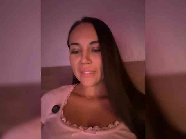 QWEENII webcam