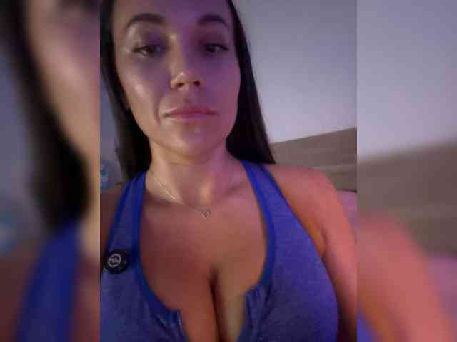 QWEENII webcam