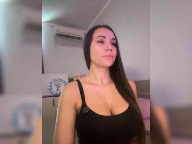 QWEENII webcam