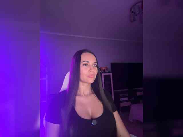 QWEENII webcam