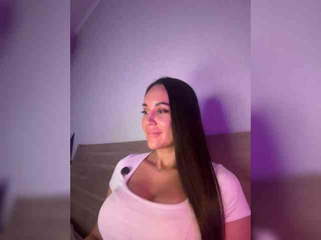 QWEENII webcam