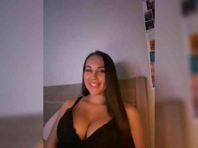 QWEENII webcam