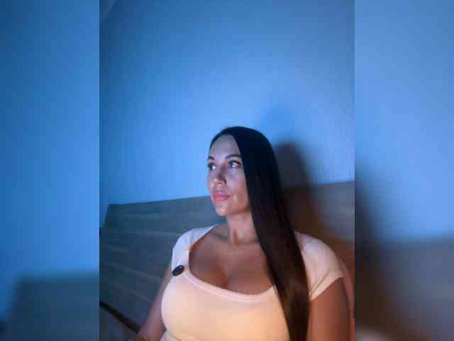 QWEENII Sex Cam Show