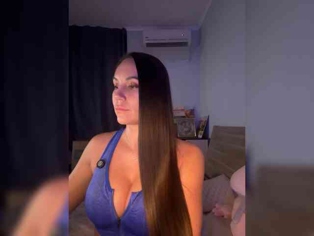 QWEENII webcam