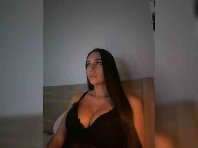 QWEENII webcam