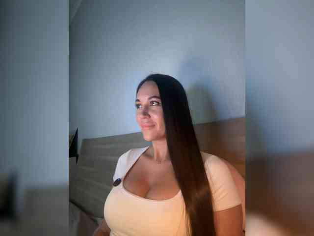 QWEENII webcam