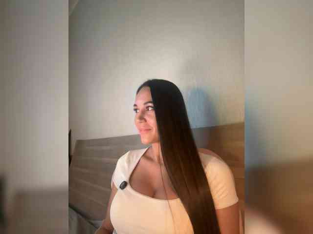 QWEENII webcam