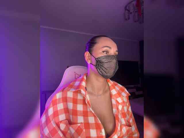 QWEENII webcam