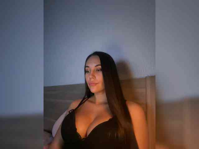 QWEENII webcam
