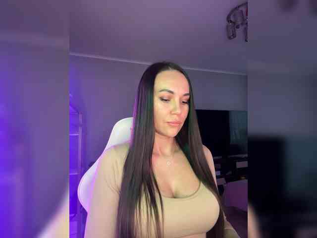 QWEENII webcam