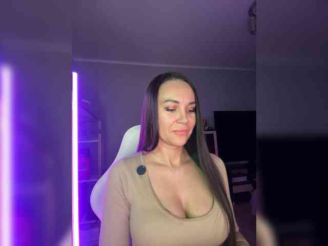 QWEENII webcam