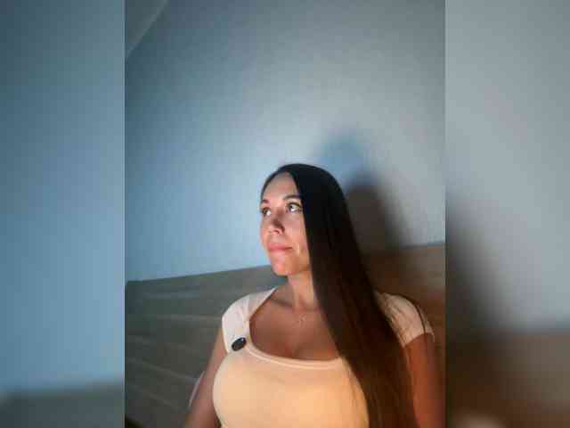 QWEENII webcam