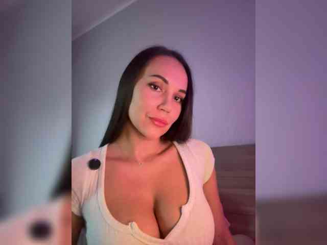 QWEENII webcam